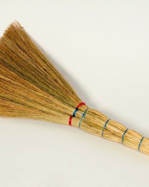 веник из сорго с ниткой